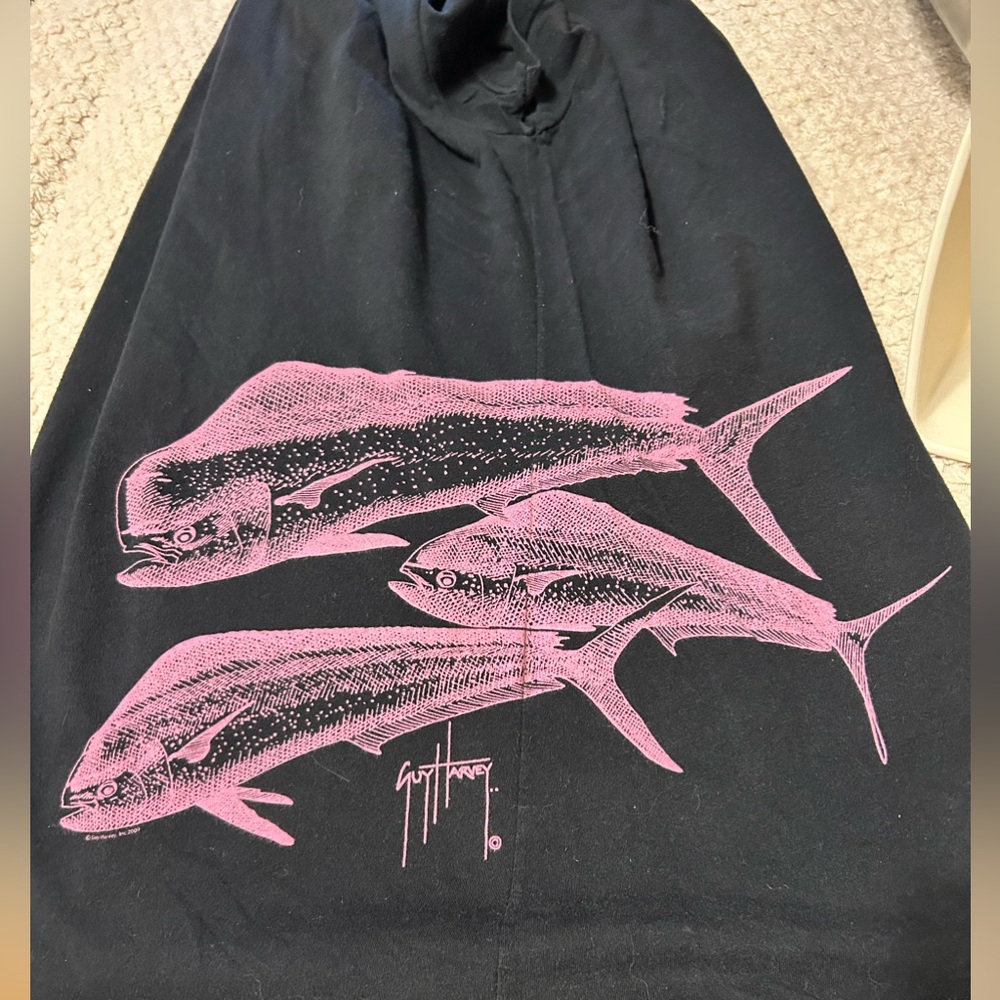 Guy Harvey Woman’s Black T-shirt With Pink Fish On Side- Size XL - Picture 2 of 4